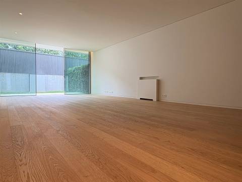 Andar Moradia T3 Venda em Aldoar, Foz do Douro e Nevogilde,Porto