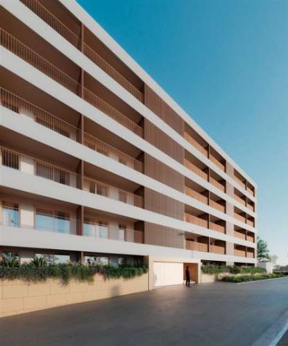 T1 em construção | 2 Varandas | Garagem no Porto