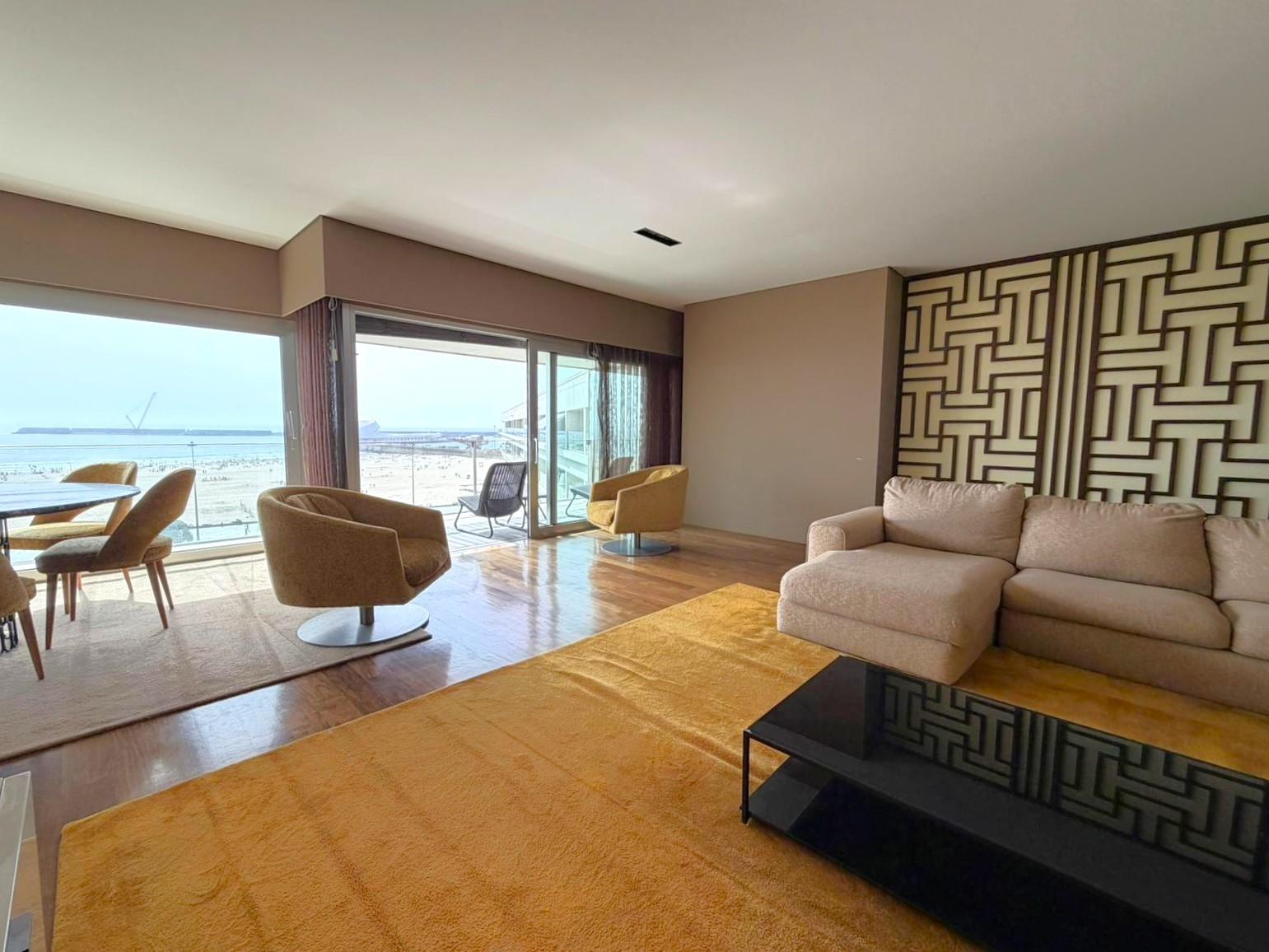 T4 frente mar com vistas deslumbrantes | Matosinhos Sul