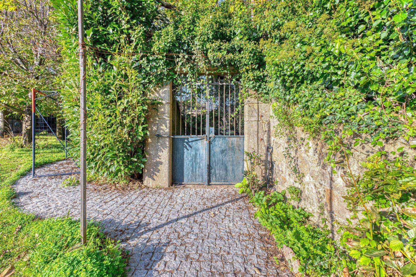 Quinta T7+3 com jardim, bosque e piscina | Grande Porto