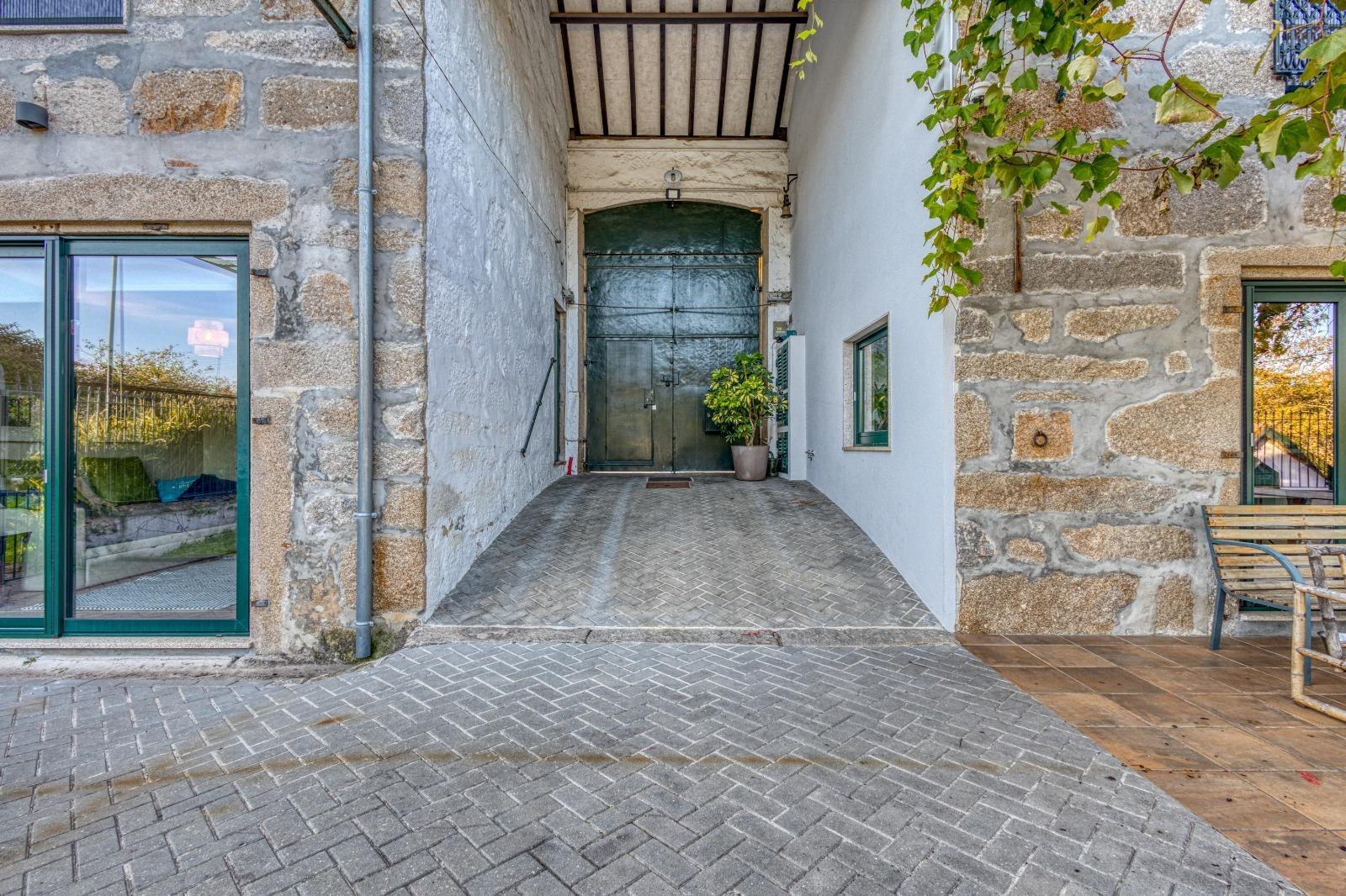 Quinta T7+3 com jardim, bosque e piscina | Grande Porto