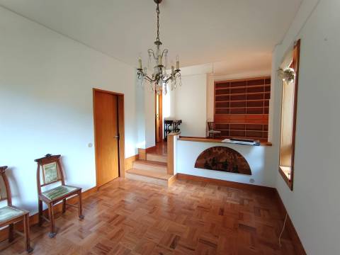 T3 renovado com garagem fechada | Fluvial próximo ao rio Douro