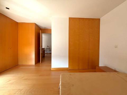 T1 | equipado | mobilado e  garagem junto ao NorteShopping