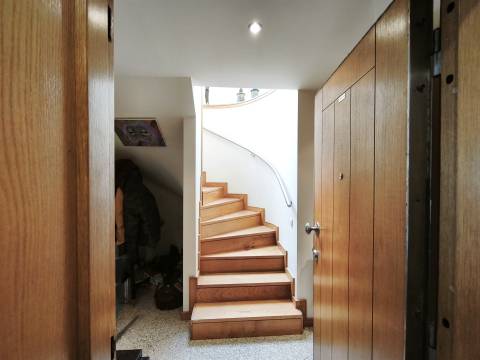 T3 Duplex com terraço em frente ao mar – Lavra