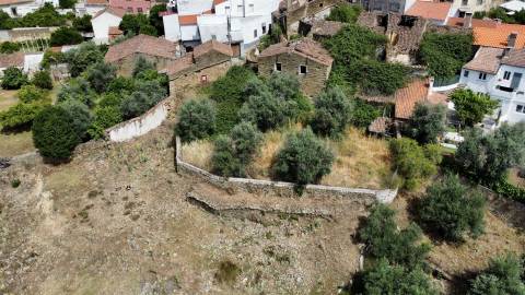 Moradia para Restaurar T0 Venda em Cebolais de Cima e Retaxo,Castelo Branco