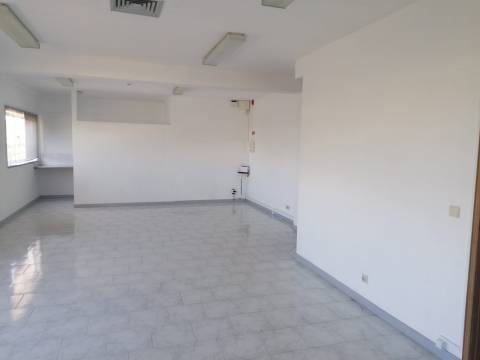 Escritório  Arrendamento em Castelo Branco,Castelo Branco