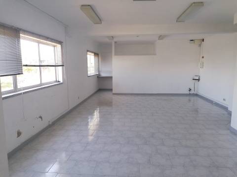 Escritório  Arrendamento em Castelo Branco,Castelo Branco