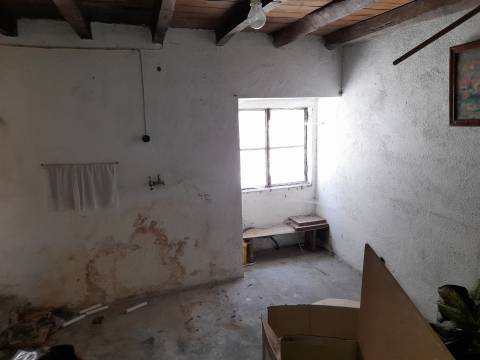 Moradia para Restaurar T4 Venda em Soalheira,Fundão