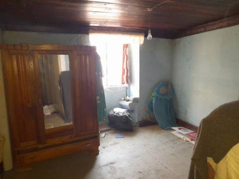 Moradia para Restaurar T4 Venda em Soalheira,Fundão