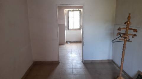 Moradia em Banda T4 DUPLEX Venda em Benquerenças,Castelo Branco