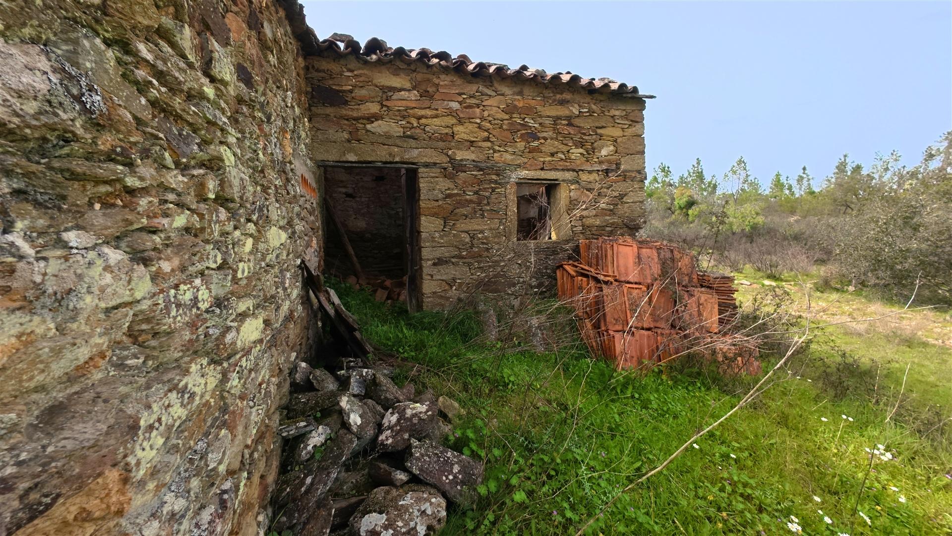 Quinta T0 Venda em Sarzedas,Castelo Branco