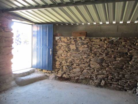 construção de pedra, terreno,