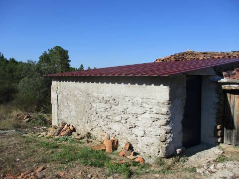 construção de pedra, terreno,
