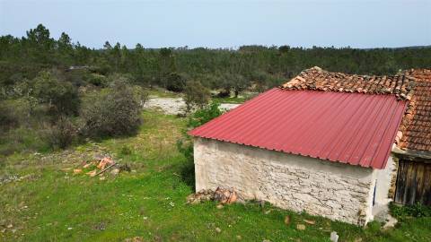 construção de pedra, terreno,