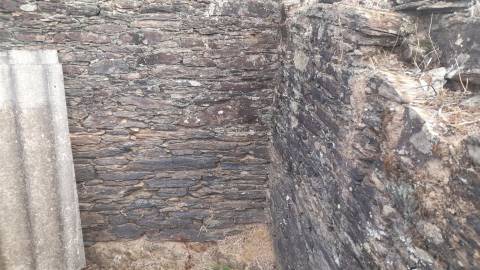 Moradia Rústica T0 Venda em Santo André das Tojeiras,Castelo Branco