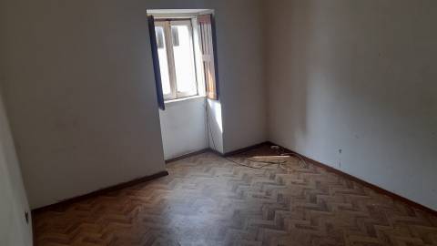 Moradia para Restaurar T3 Venda em Tinalhas,Castelo Branco