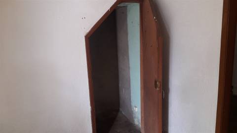 Moradia para Restaurar T3 Venda em Tinalhas,Castelo Branco