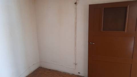 Moradia para Restaurar T3 Venda em Tinalhas,Castelo Branco