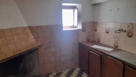 Moradia para Restaurar T3 Venda em Tinalhas,Castelo Branco