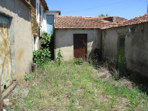 Casa de campo, terreno, Malhada do Cervo