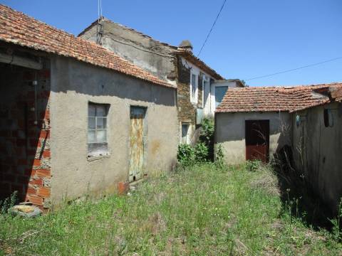 Casa de campo, terreno, Malhada do Cervo
