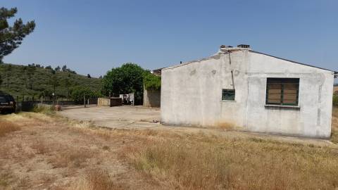 Quinta T2 Venda em Salgueiro do Campo,Castelo Branco