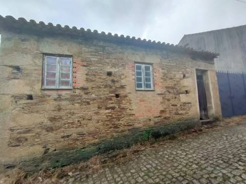 Moradia para Restaurar T2 Venda em Castelo Branco,Castelo Branco