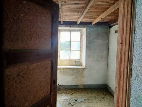 Moradia para Restaurar T2 Venda em Castelo Branco,Castelo Branco