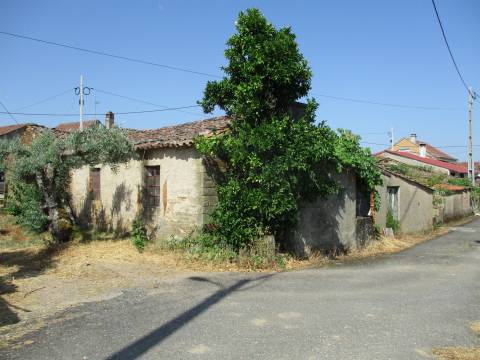 Moradia T2 Venda em Sarzedas,Castelo Branco