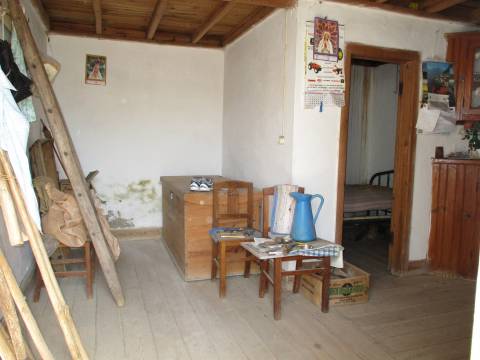 Moradia T2 Venda em Sarzedas,Castelo Branco