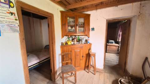 Moradia T2 Venda em Sarzedas,Castelo Branco