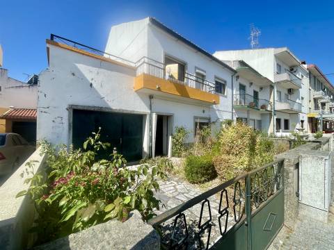 Moradia em Banda T5 Venda em Alcains,Castelo Branco