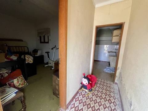 Moradia em Banda T5 Venda em Alcains,Castelo Branco