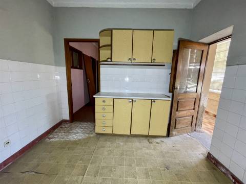 Moradia em Banda T5 Venda em Alcains,Castelo Branco
