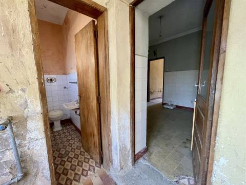 Moradia em Banda T5 Venda em Alcains,Castelo Branco