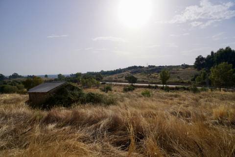 Quinta para venda com casa de habitação para recuperar