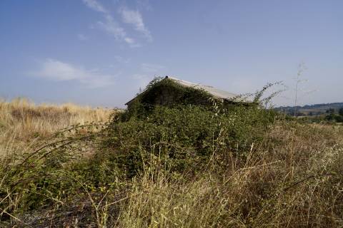 Quinta para venda com casa de habitação para recuperar