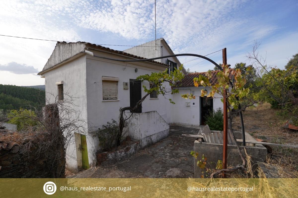 Moradia Rústica T4 Venda em Sarzedas,Castelo Branco