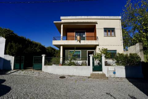 Moradia T4 Venda em Escalos de Baixo e Mata,Castelo Branco