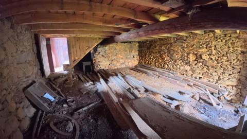 Moradia em xisto, sarzedas, castelo Branco.