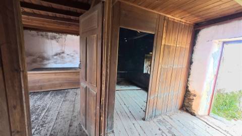 Moradia em xisto, sarzedas, castelo Branco.