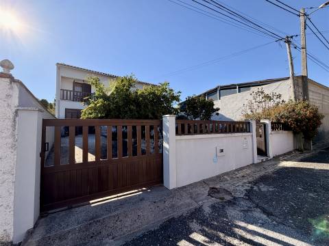 Moradia Geminada T5 Venda em Escalos de Baixo e Mata,Castelo Branco
