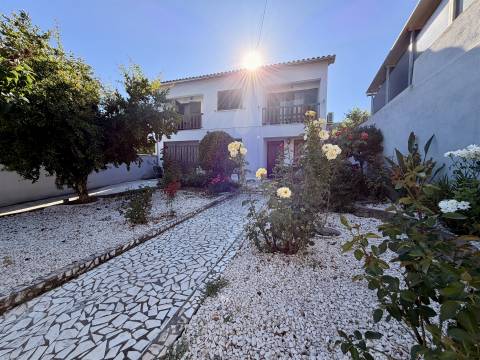 Moradia Geminada T5 Venda em Escalos de Baixo e Mata,Castelo Branco