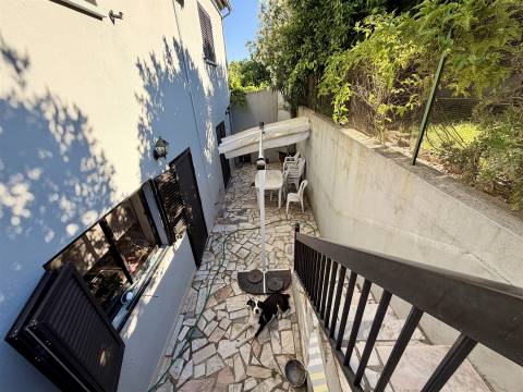 Moradia Geminada T5 Venda em Escalos de Baixo e Mata,Castelo Branco