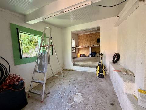 Moradia Geminada T5 Venda em Escalos de Baixo e Mata,Castelo Branco