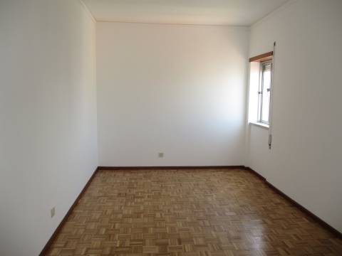 Apartamento T3 Arrendamento em Castelo Branco,Castelo Branco