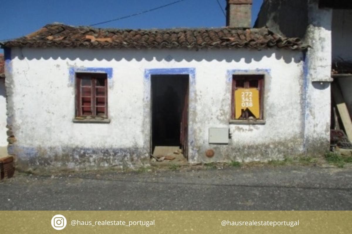 Moradia Geminada T2 Venda em Sarzedas,Castelo Branco
