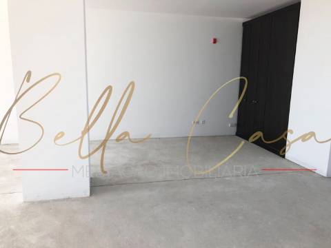 Loja  Venda em Santa Joana,Aveiro