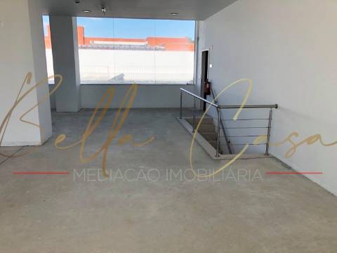 Loja  Venda em Santa Joana,Aveiro