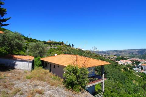 Moradia Isolada T5 Venda em Lamego (Almacave e Sé),Lamego